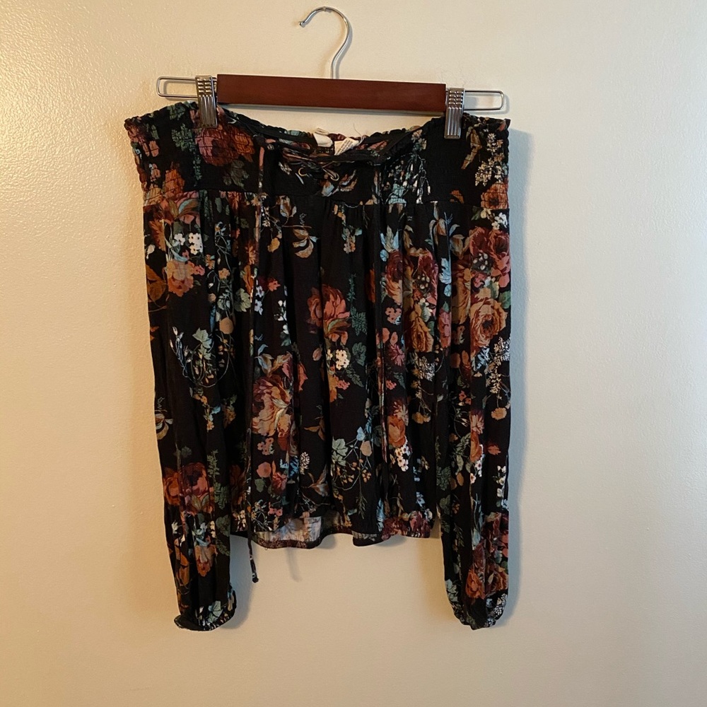 Sky and Sparrow Off the Shoulder Top